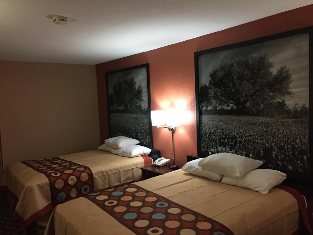 ซูเปอร์ 8 บาย วินด์แฮม บาสทรอป เท็กซัส Motel แบสทร็อป ภายนอก รูปภาพ