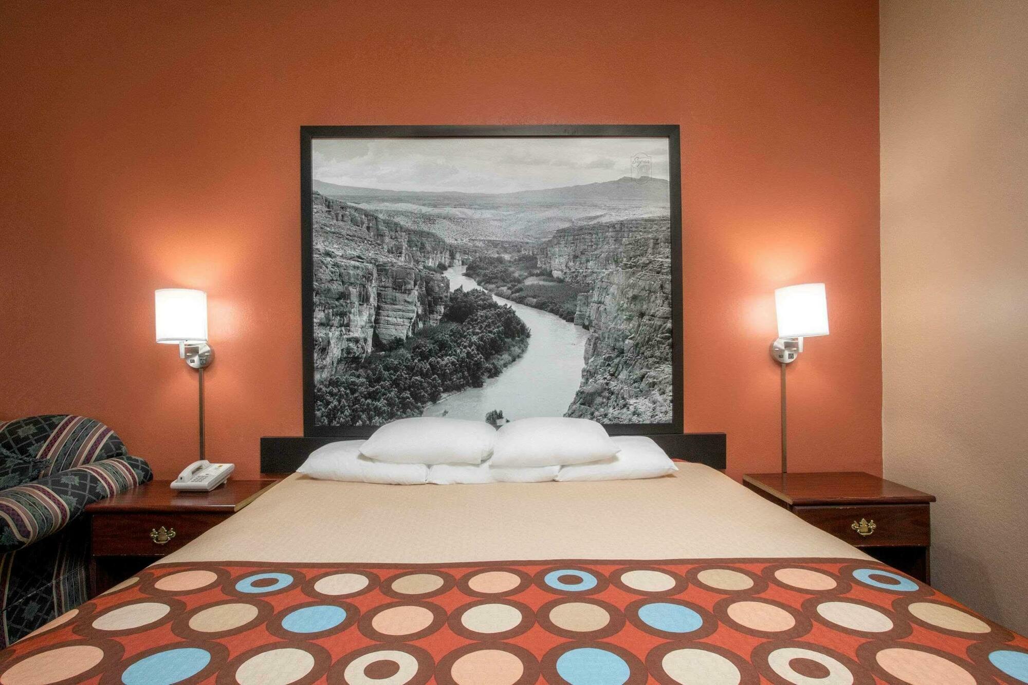 ซูเปอร์ 8 บาย วินด์แฮม บาสทรอป เท็กซัส Motel แบสทร็อป ภายนอก รูปภาพ
