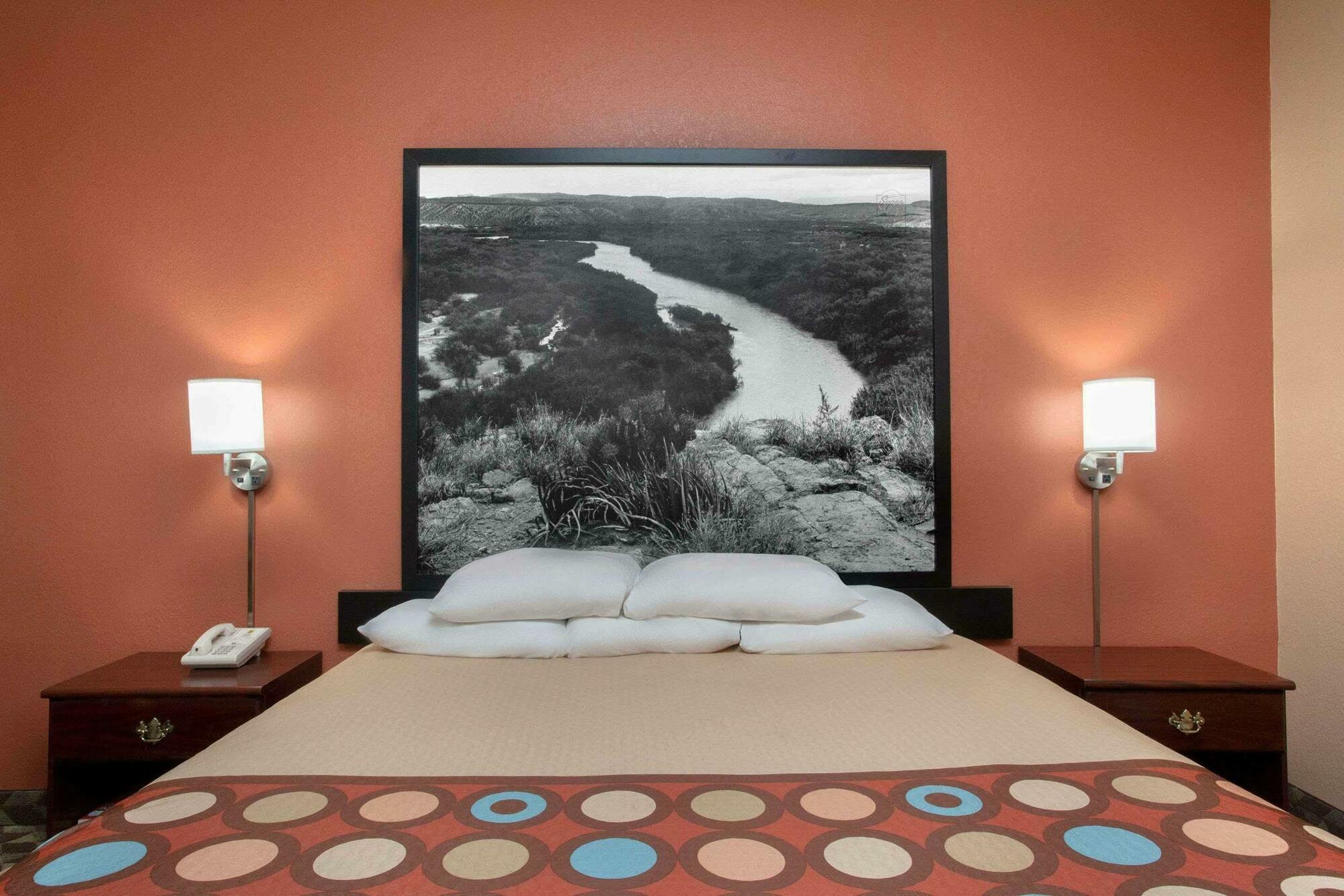 ซูเปอร์ 8 บาย วินด์แฮม บาสทรอป เท็กซัส Motel แบสทร็อป ภายนอก รูปภาพ